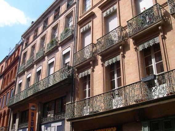  balcons ouvragés
